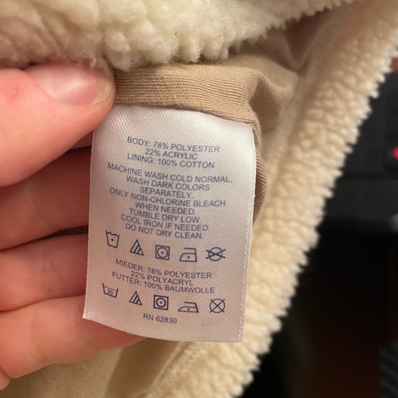 Lands’ End Cream Fuzzy Fleece Zip Up - Picture 4 of 4